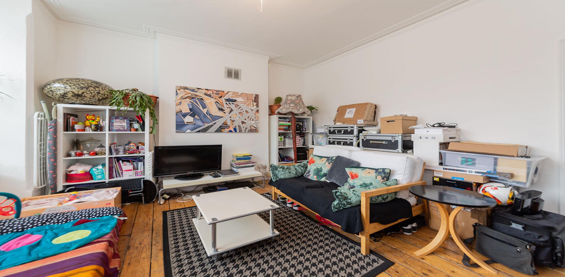 			2 Bedroom, 1 bath, 1 reception Flat			 Chapter Road, WILLESDEN GREEN